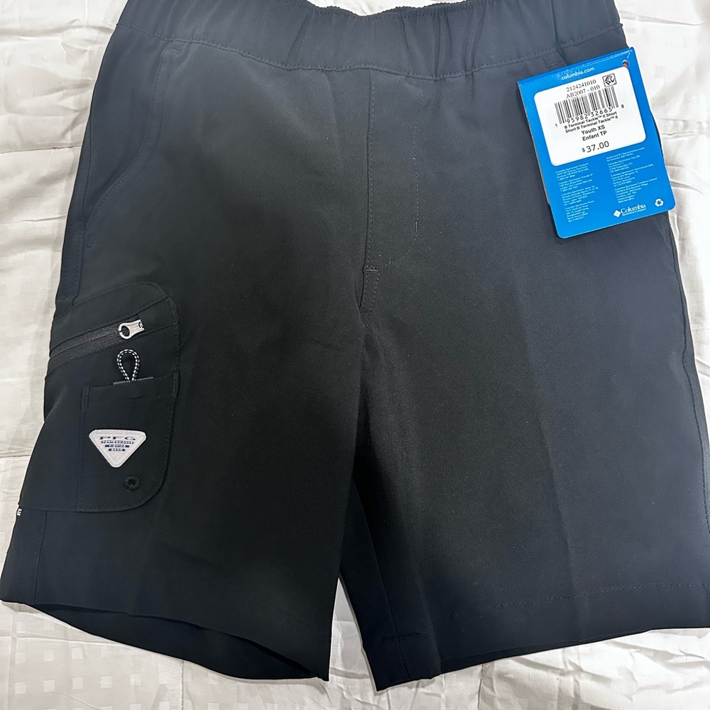 Columbia Boys Black Cargo Shorts